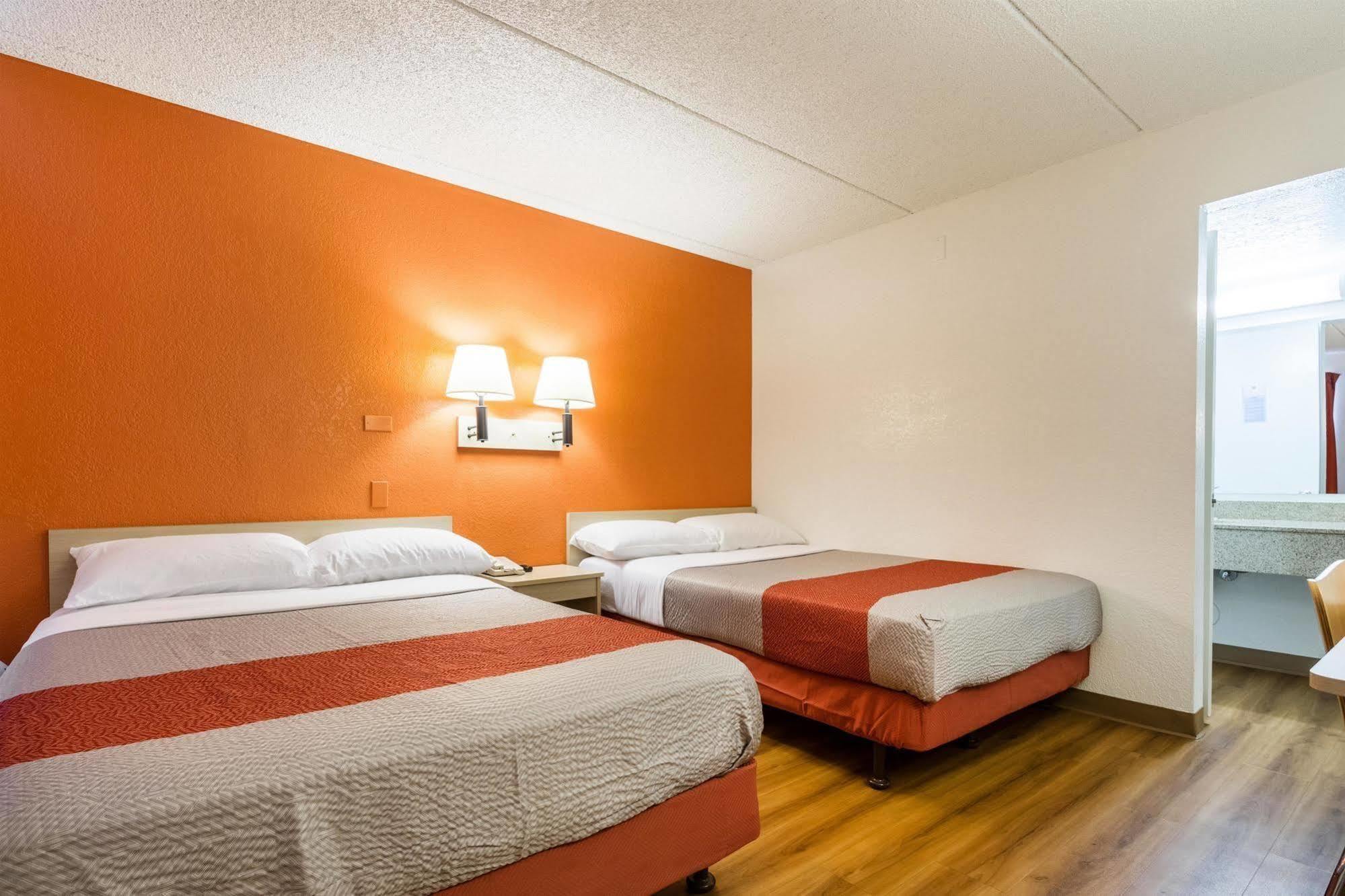 Motel 6 Tempe, Az Phoenix Airport Priest Dr Экстерьер фото