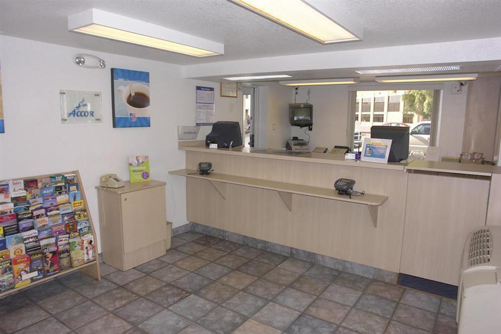 Motel 6 Tempe, Az Phoenix Airport Priest Dr Интерьер фото